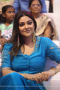 Abhirami at Thug Life Pre Release Event, HD Gallery