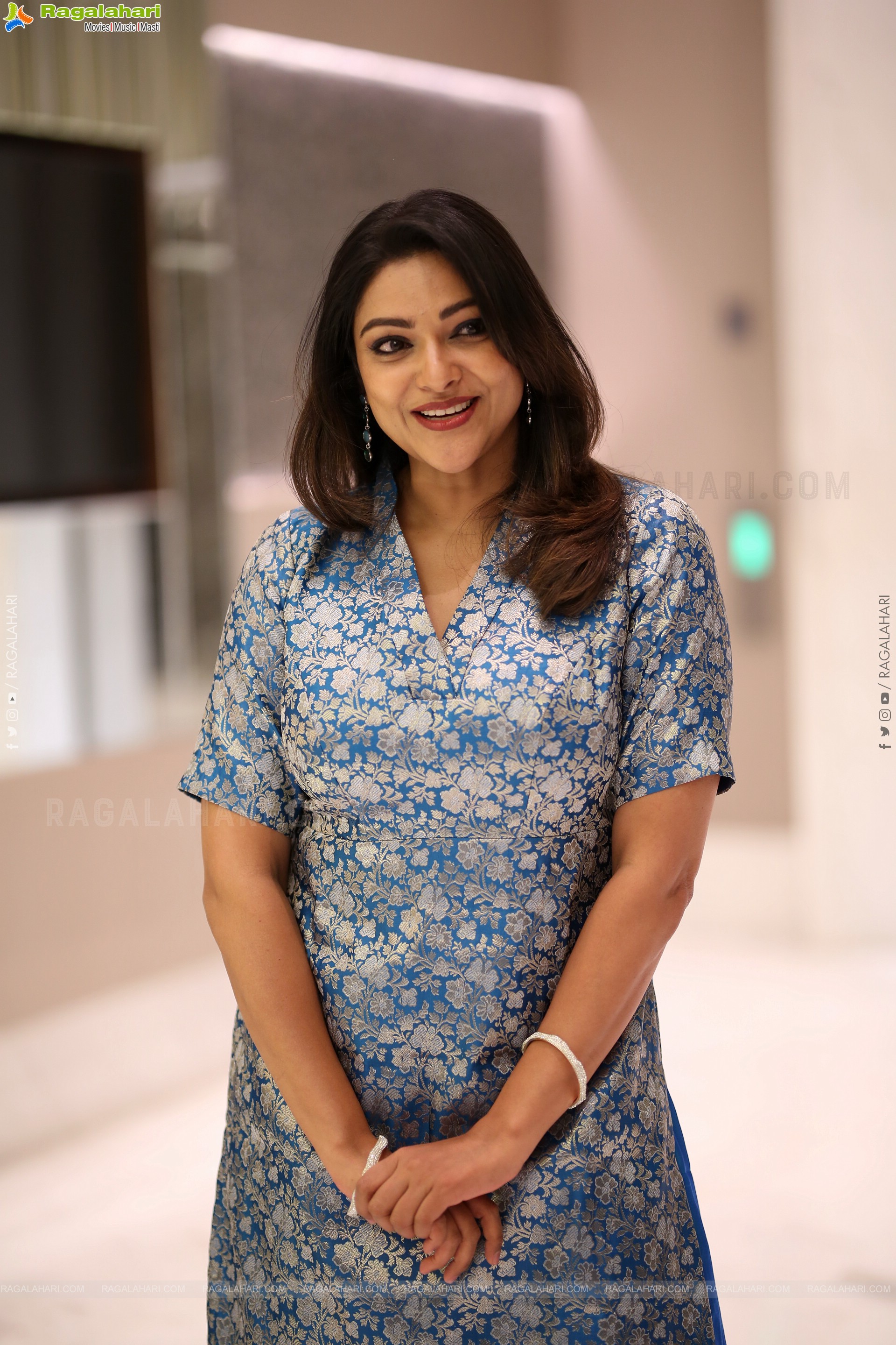 Abhirami Gopikumar stills at Eleven Pre Release Event, HD Gallery