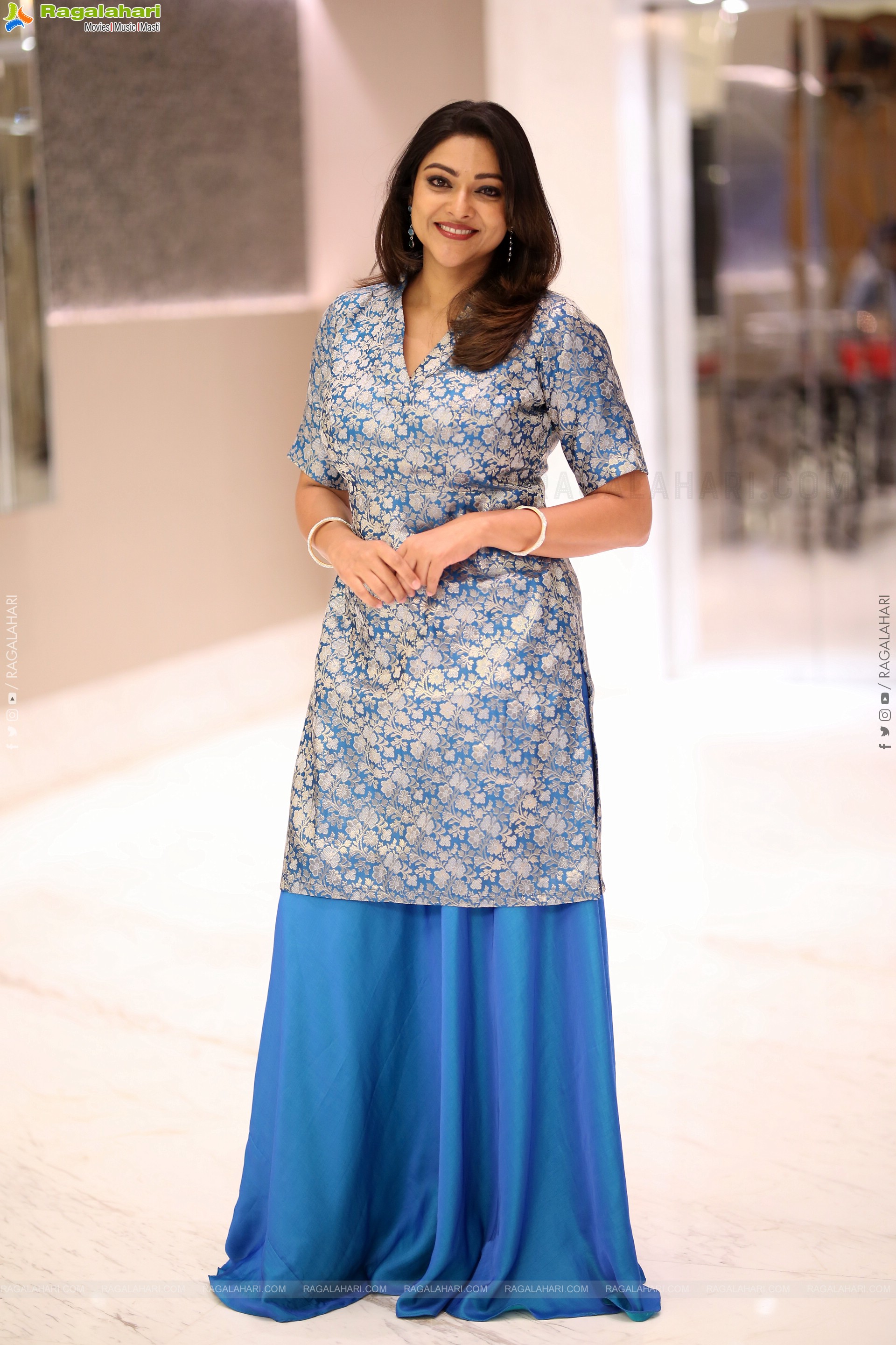 Abhirami Gopikumar stills at Eleven Pre Release Event, HD Gallery