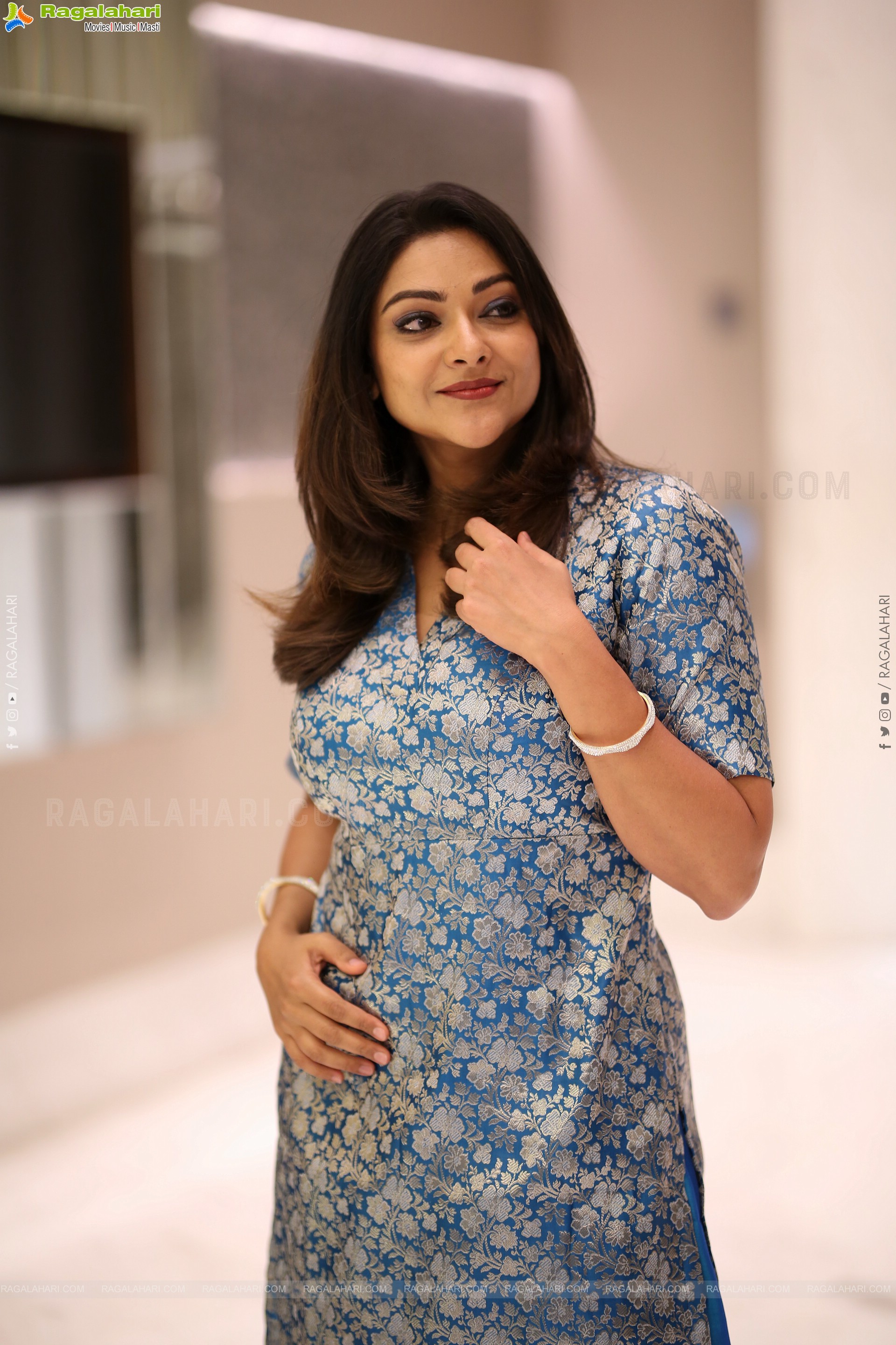 Abhirami Gopikumar stills at Eleven Pre Release Event, HD Gallery