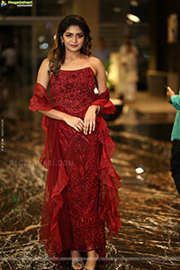 Aditi Shankar at Bhairavam Pre Release Event, HD Gallery 