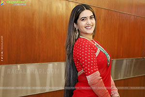 Sravanthi Chokarapu at Hi Life Fashion Special Exhibition 