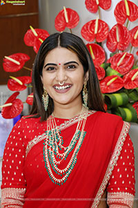 Sravanthi Chokarapu at Hi Life Fashion Special Exhibition 