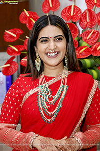 Sravanthi Chokarapu at Hi Life Fashion Special Exhibition 