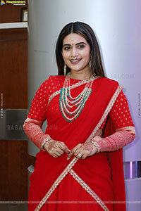 Sravanthi Chokarapu at Hi Life Fashion Special Exhibition 