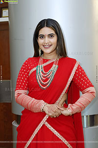 Sravanthi Chokarapu at Hi Life Fashion Special Exhibition 