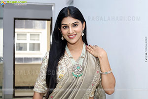 Aparna Reddy in White Designer Lehenga, HD Photo Gallery