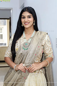 Aparna Reddy in White Designer Lehenga, HD Photo Gallery