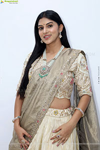 Aparna Reddy in White Designer Lehenga, HD Photo Gallery