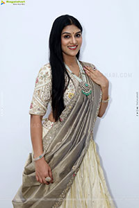 Aparna Reddy in White Designer Lehenga, HD Photo Gallery
