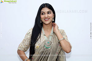 Aparna Reddy in White Designer Lehenga, HD Photo Gallery