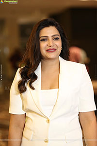 Divya Pillai at Bhairavam Pre Release Event, HD Gallery 