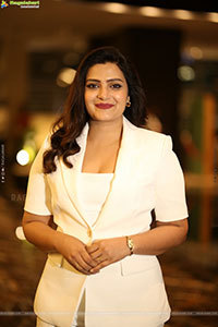 Divya Pillai at Bhairavam Pre Release Event, HD Gallery 