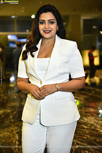 Divya Pillai at Bhairavam Pre Release Event, HD Gallery 