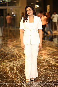 Divya Pillai at Bhairavam Pre Release Event, HD Gallery 