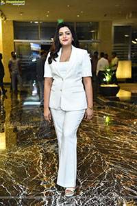 Divya Pillai at Bhairavam Pre Release Event, HD Gallery 