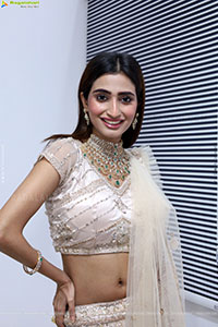Fasiha Waseem Stills in White Designer Dress, HD Gallery