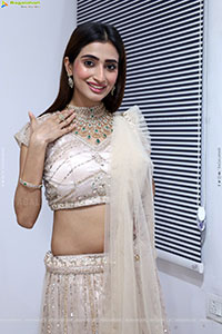 Fasiha Waseem Stills in White Designer Dress, HD Gallery