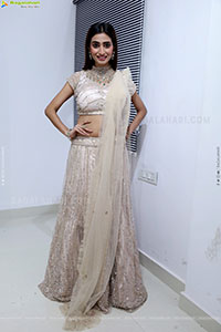 Fasiha Waseem Stills in White Designer Dress, HD Gallery