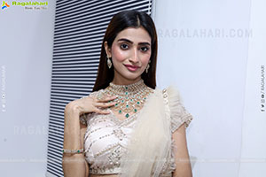 Fasiha Waseem Stills in White Designer Dress, HD Gallery