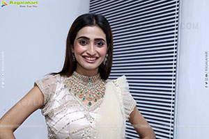 Fasiha Waseem Stills in White Designer Dress, HD Gallery