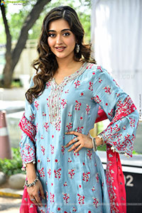 Gayatri Bharadwaj at Cult Movie Launch Event, HD Gallery