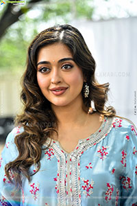 Gayatri Bharadwaj at Cult Movie Launch Event, HD Gallery