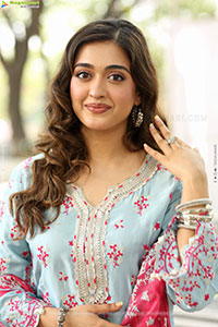 Gayatri Bharadwaj at Cult Movie Launch Event, HD Gallery