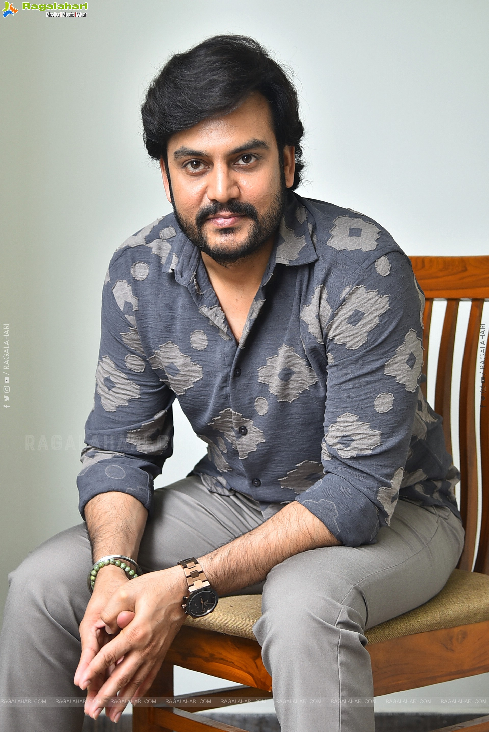 Hero Rupeysh at Shashtipoorthi Movie Interview, HD Gallery