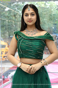 Jabili Jetta stills in Green Designer Dress, HD Gallery