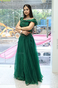 Jabili Jetta stills in Green Designer Dress, HD Gallery