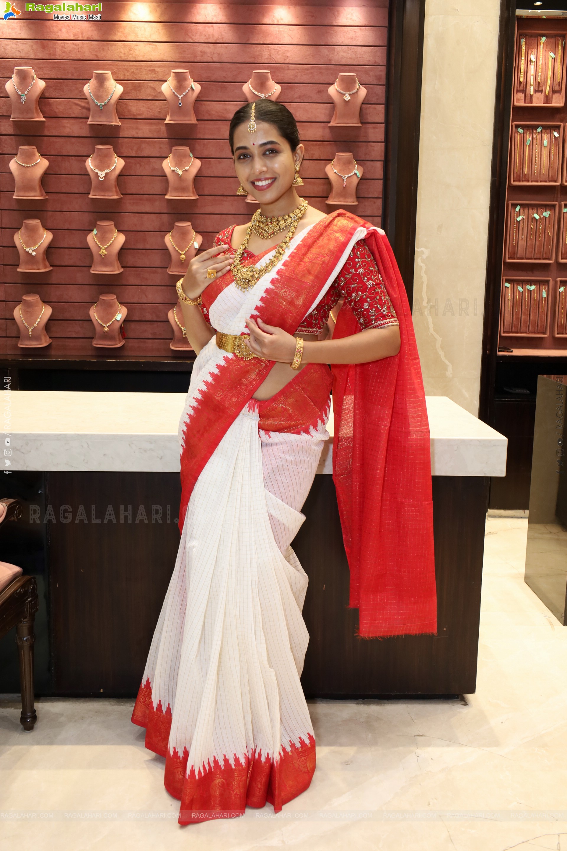 Krithika Poses with Jewellery, HD Gallery