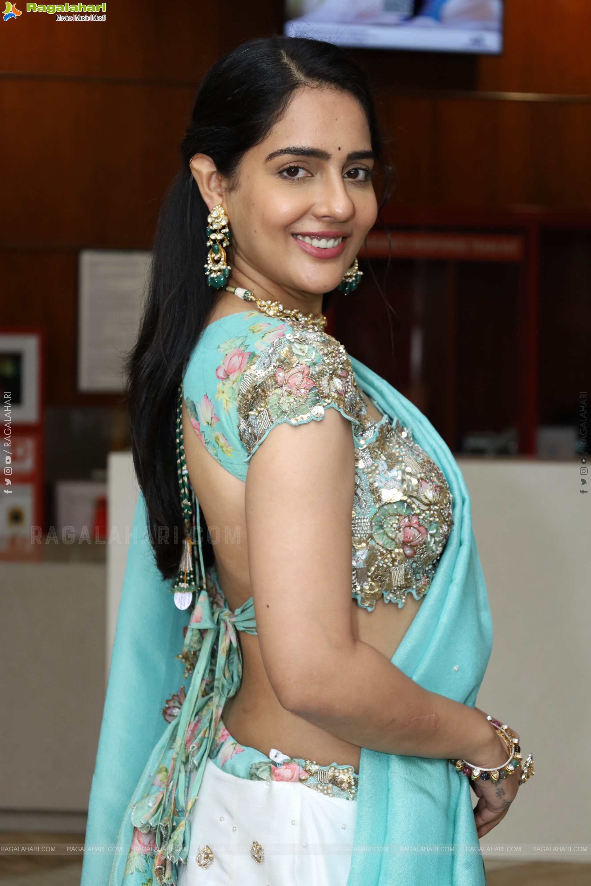 Malvi Malhotra at Hi Life Exhibition Launch, HD Gallery