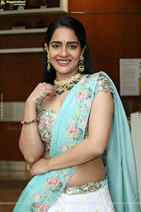 Malvi Malhotra at Hi Life Exhibition Launch, HD Gallery