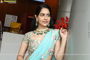 Malvi Malhotra at Hi Life Exhibition Launch, HD Gallery