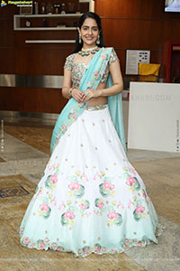 Malvi Malhotra at Hi Life Exhibition Launch, HD Gallery
