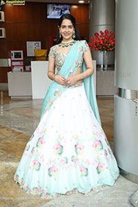 Malvi Malhotra at Hi Life Exhibition Launch, HD Gallery