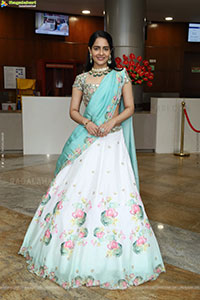 Malvi Malhotra at Hi Life Exhibition Launch, HD Gallery