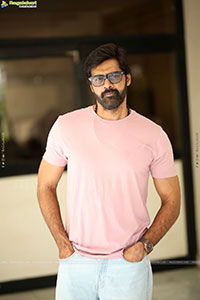 Naveen Chandra at Eleven Movie Interview, HD Gallery