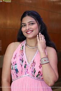 Priya Inturu at Hi Life Fashion Special Exhibition Launch
