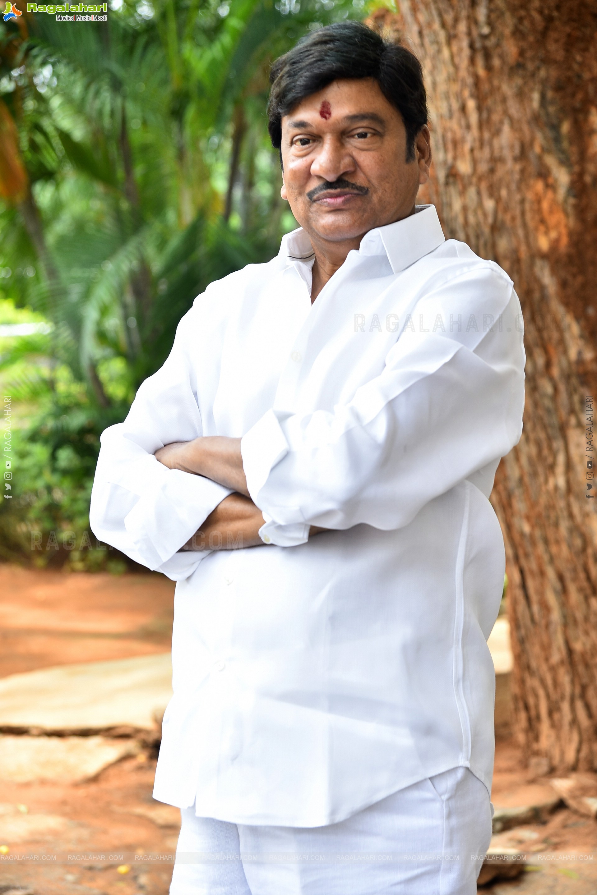 Rajendra Prasad at Shashtipoorthi Movie Interview, HD Gallery