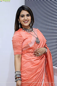Sravanthi Chokarapu at Hi Life Fashion Showcase Event 