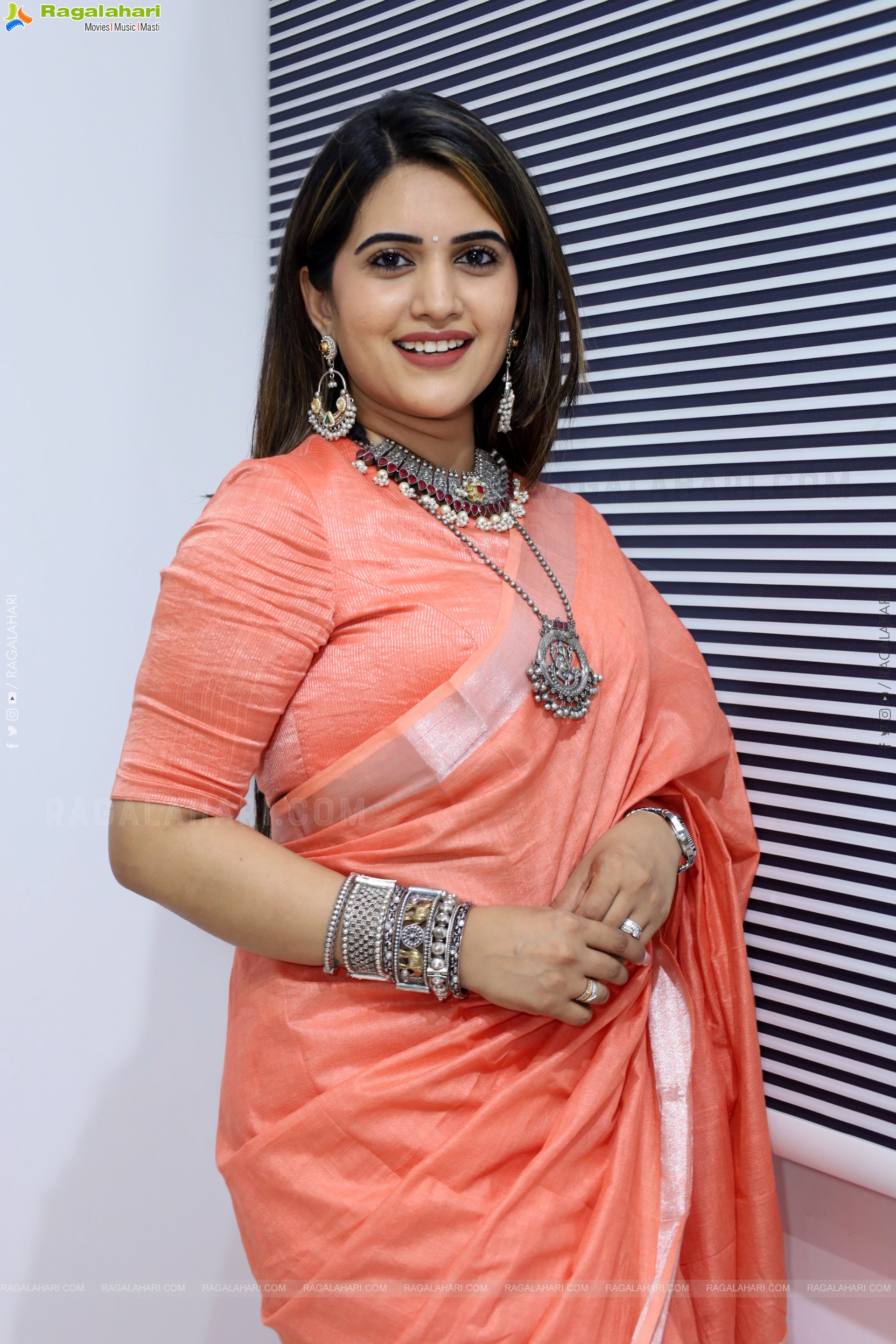 Sravanthi Chokarapu at Hi Life Exhibition Fashion Showcase Event, HD Gallery