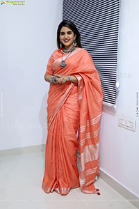 Sravanthi Chokarapu at Hi Life Fashion Showcase Event 