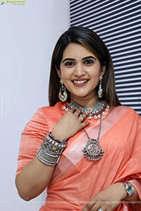 Sravanthi Chokarapu at Hi Life Fashion Showcase Event 