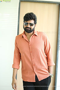 Sree Vishnu at Single Movie Interview, HD Gallery