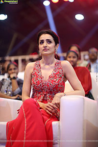Trisha stills at Thug Life Pre Release Event, HD Gallery