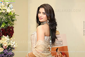 Urmila Chauhan stills in New Designer Lehenga Choli