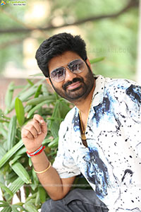 Vijay Kanakamedala at Bhairavam Interview, HD Gallery