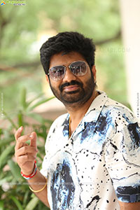 Vijay Kanakamedala at Bhairavam Interview, HD Gallery